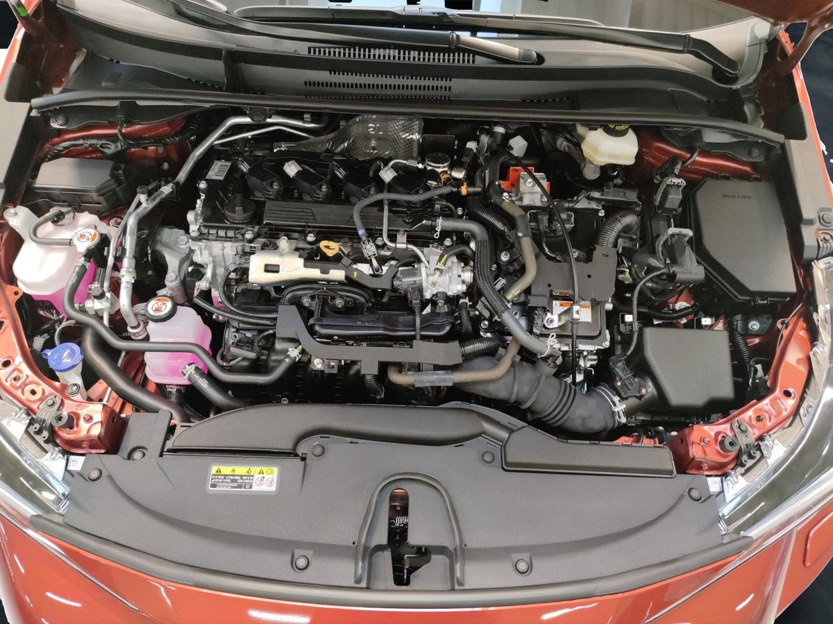 TOYOTA Corolla 2.0 HSD GR Sport, Hybride Intégral Essence/Électricité, Voiture nouvelle, Automatique - 6