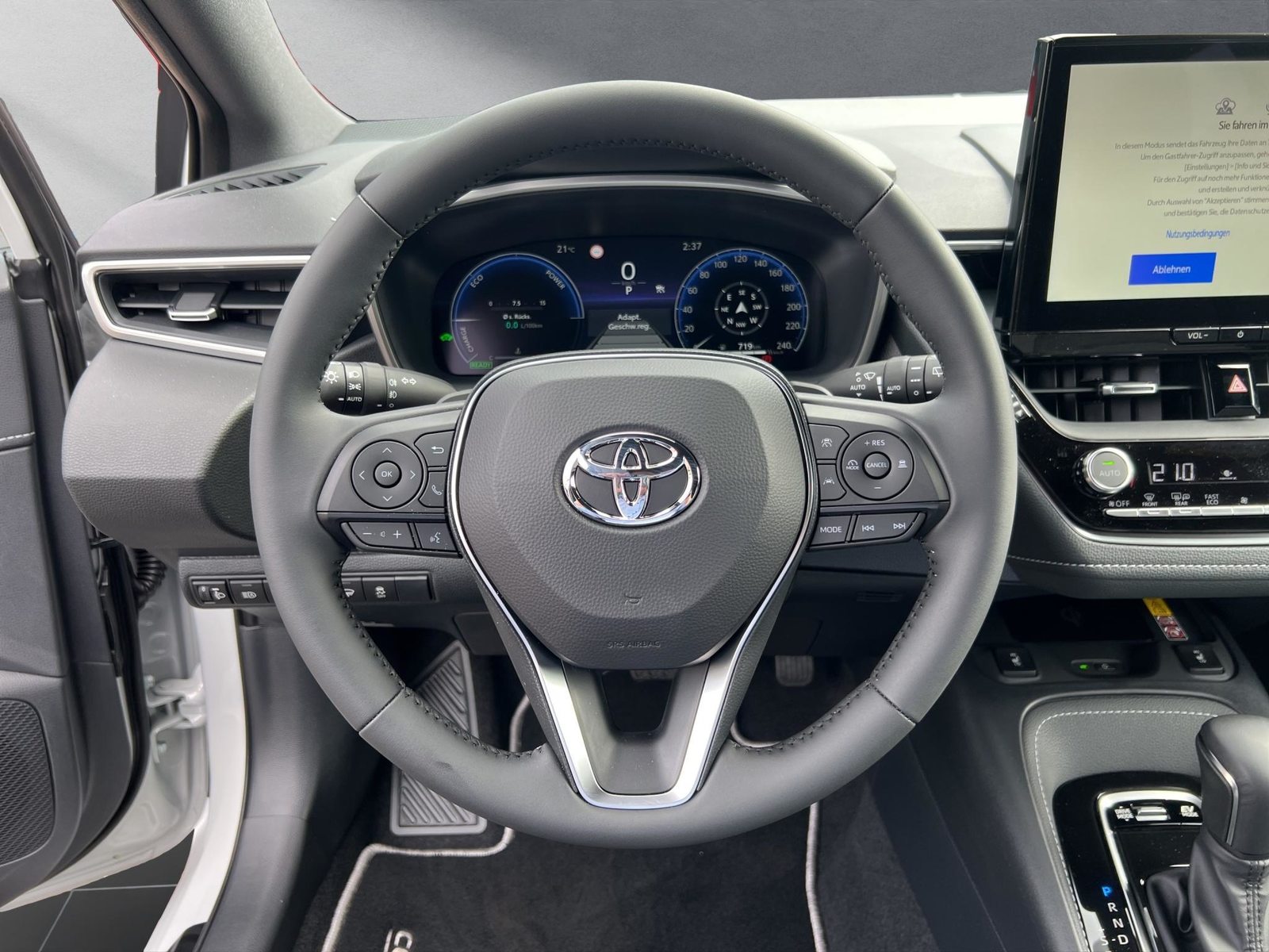 TOYOTA Corolla 2.0 HSD Trend, Hybride Intégral Essence/Électricité, Voiture nouvelle, Automatique - 5