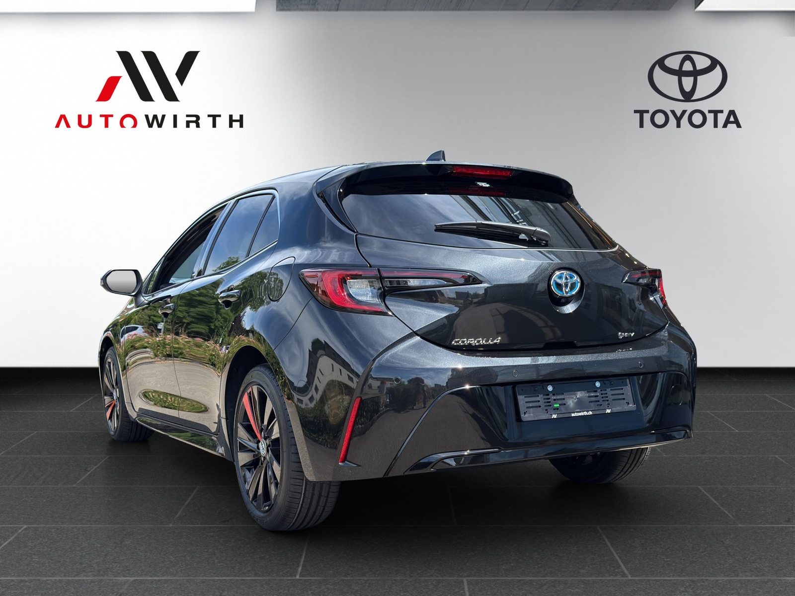 TOYOTA Corolla 1.8 HSD Swiss Edition, Full-Hybrid Petrol/Electric, New car, Automatic - 6