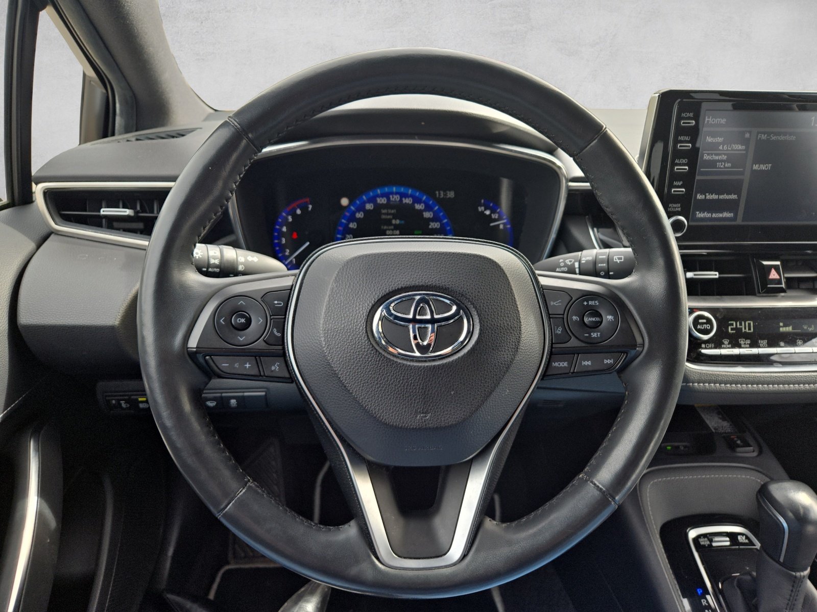 TOYOTA Corolla 1.8 HSD Trend, Benzin, Occasion / Gebraucht, Automat - 6