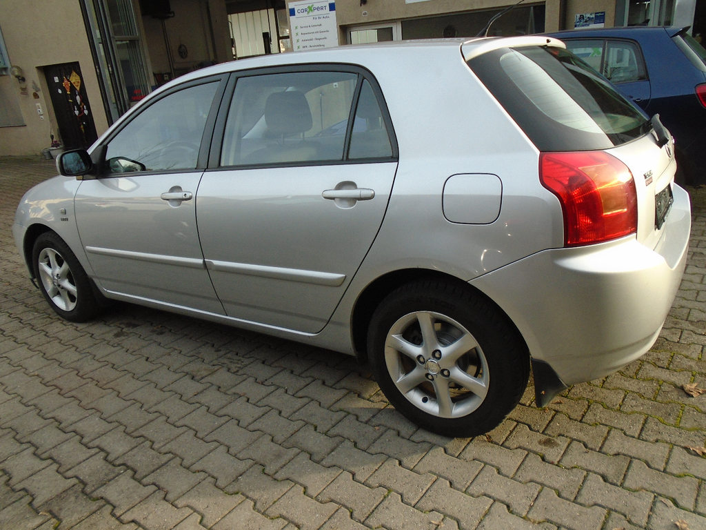 TOYOTA Corolla 1.6 VVT-i Linea Sol Dynamic, Petrol, Second hand / Used, Manual - 4