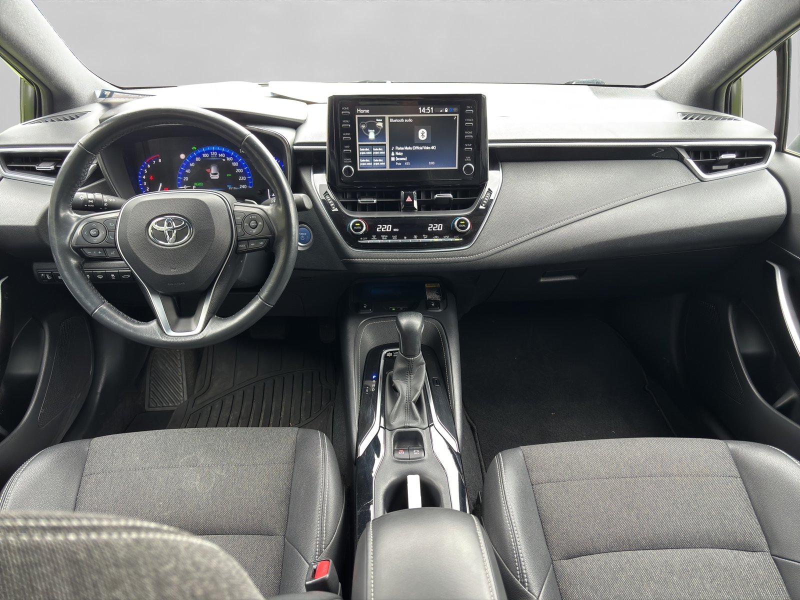 TOYOTA Corolla 2.0 HSD Premium e-CVT, Hybride Intégral Essence/Électricité, Occasion / Utilisé, Automatique - 4
