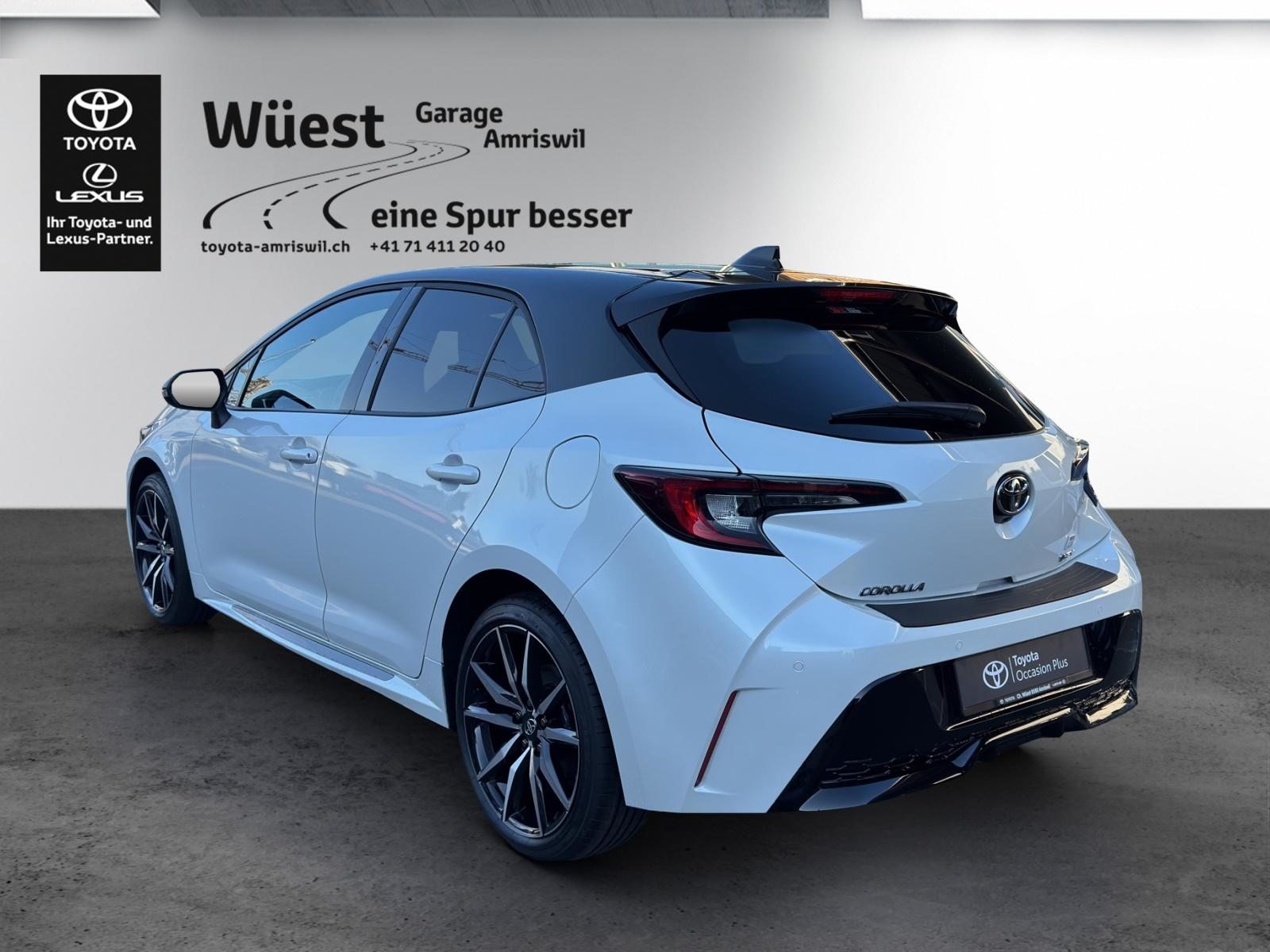 TOYOTA Corolla 2.0 HSD GR Sport, Full-Hybrid Petrol/Electric, Second hand / Used, Automatic - 3