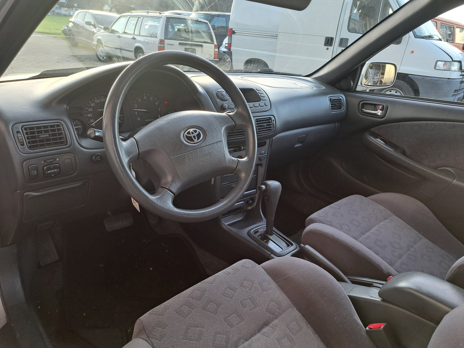 TOYOTA Corolla 1.6 Linea Sol plus, Benzin, Occasion / Gebraucht, Handschaltung - 4