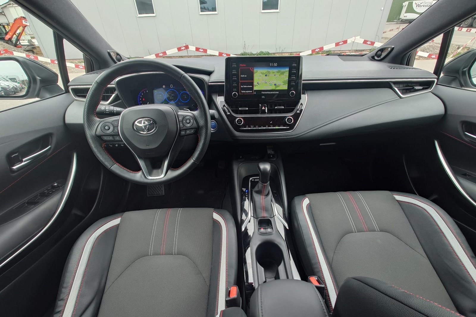 TOYOTA Corolla 2.0 HSD GR-S, Hybride Intégral Essence/Électricité, Occasion / Utilisé, Automatique - 7