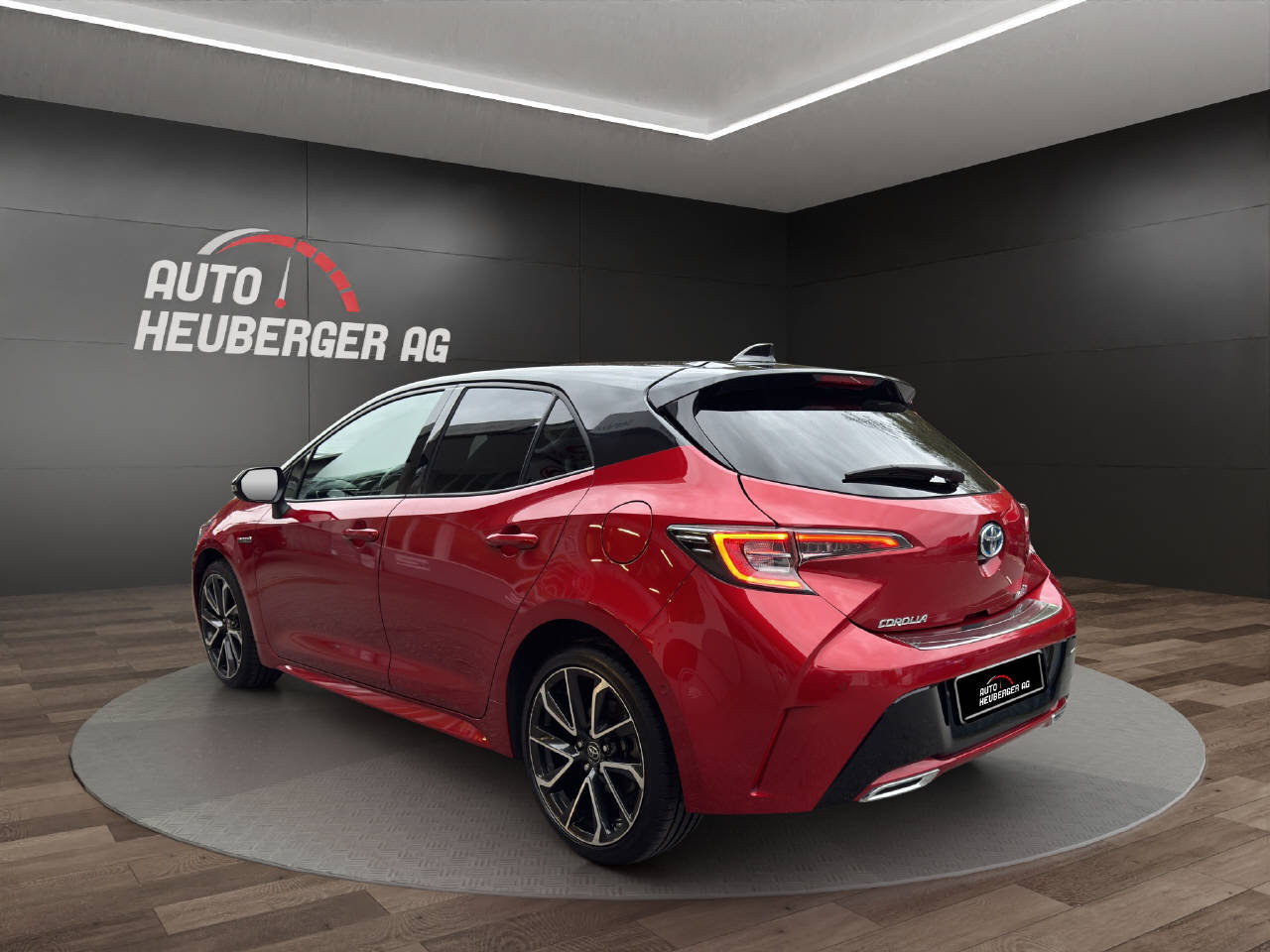 TOYOTA Corolla 2.0 HSD Style, Full-Hybrid Petrol/Electric, Second hand / Used, Automatic - 2