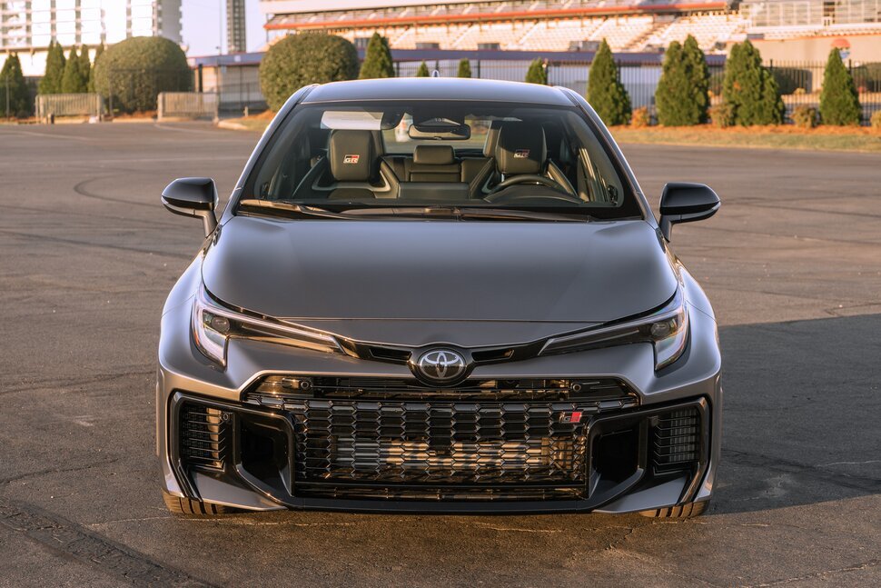 TOYOTA GR Corolla 1.6T AWD Premium Edition, Essence, Occasion / Utilisé, Automatique - 3