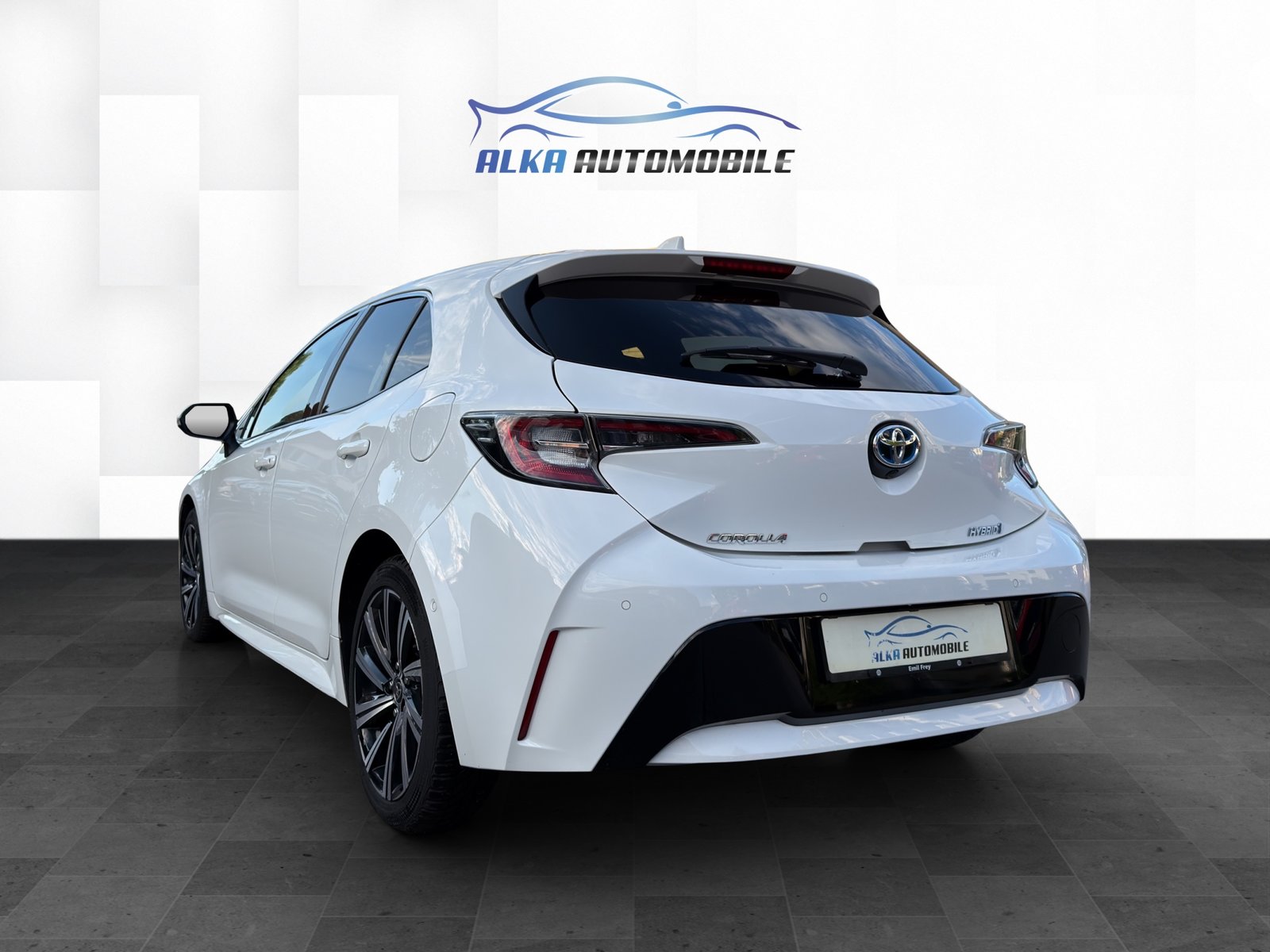 TOYOTA Corolla 1.8 HSD Trend e-CVT, Hybride Intégral Essence/Électricité, Occasion / Utilisé, Automatique - 4
