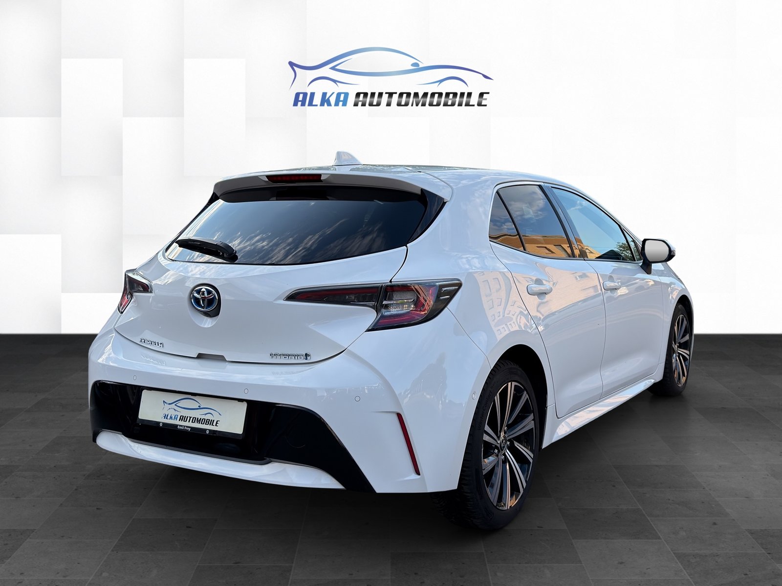 TOYOTA Corolla 1.8 HSD Trend e-CVT, Hybride Intégral Essence/Électricité, Occasion / Utilisé, Automatique - 6