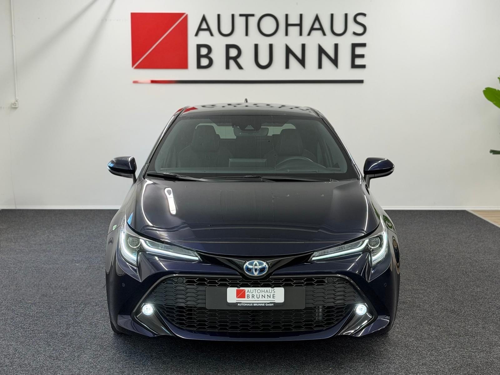 TOYOTA Corolla 1.8 HSD Active e- CVT, Hybride Integrale Benzina/Elettrica, Occasioni / Usate, Automatico - 2