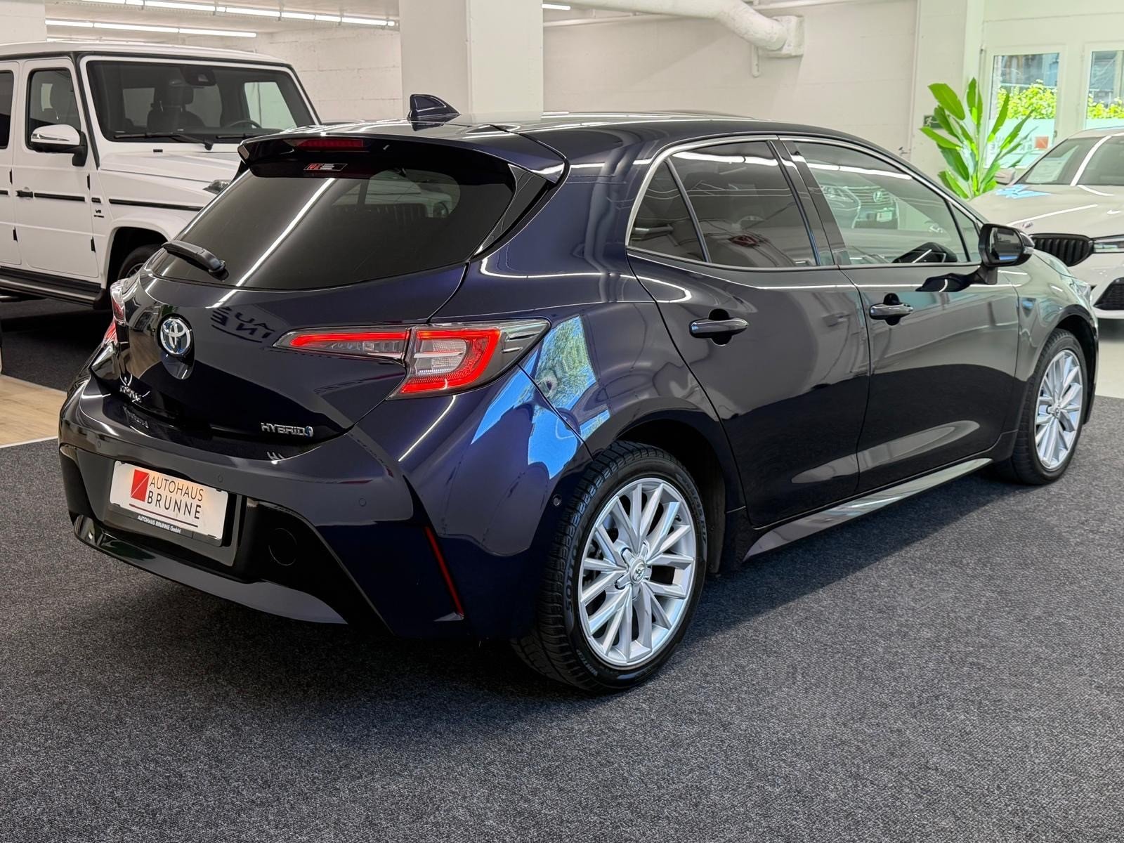 TOYOTA Corolla 1.8 HSD Active e- CVT, Hybride Integrale Benzina/Elettrica, Occasioni / Usate, Automatico - 4