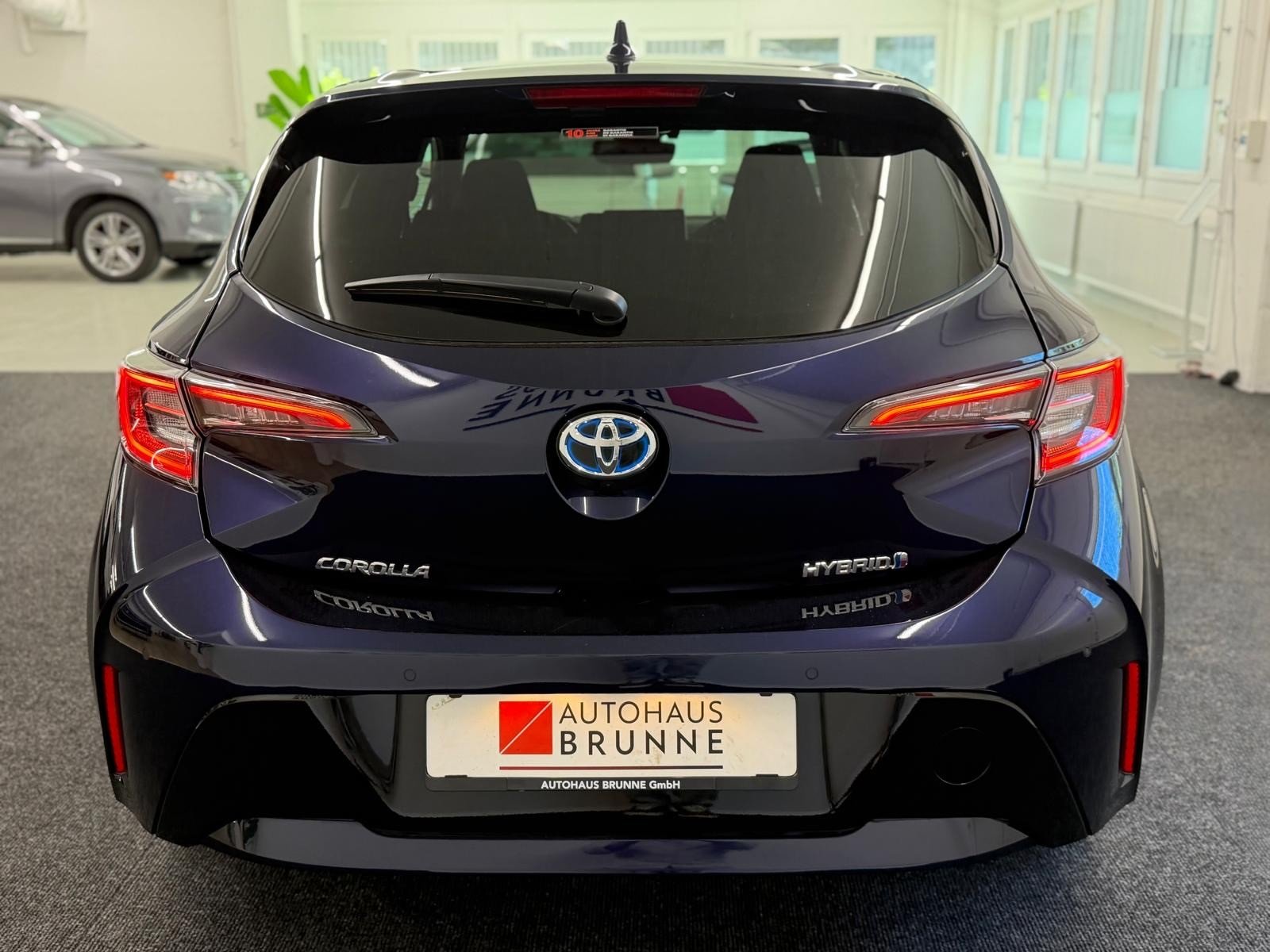 TOYOTA Corolla 1.8 HSD Active e- CVT, Hybride Integrale Benzina/Elettrica, Occasioni / Usate, Automatico - 6