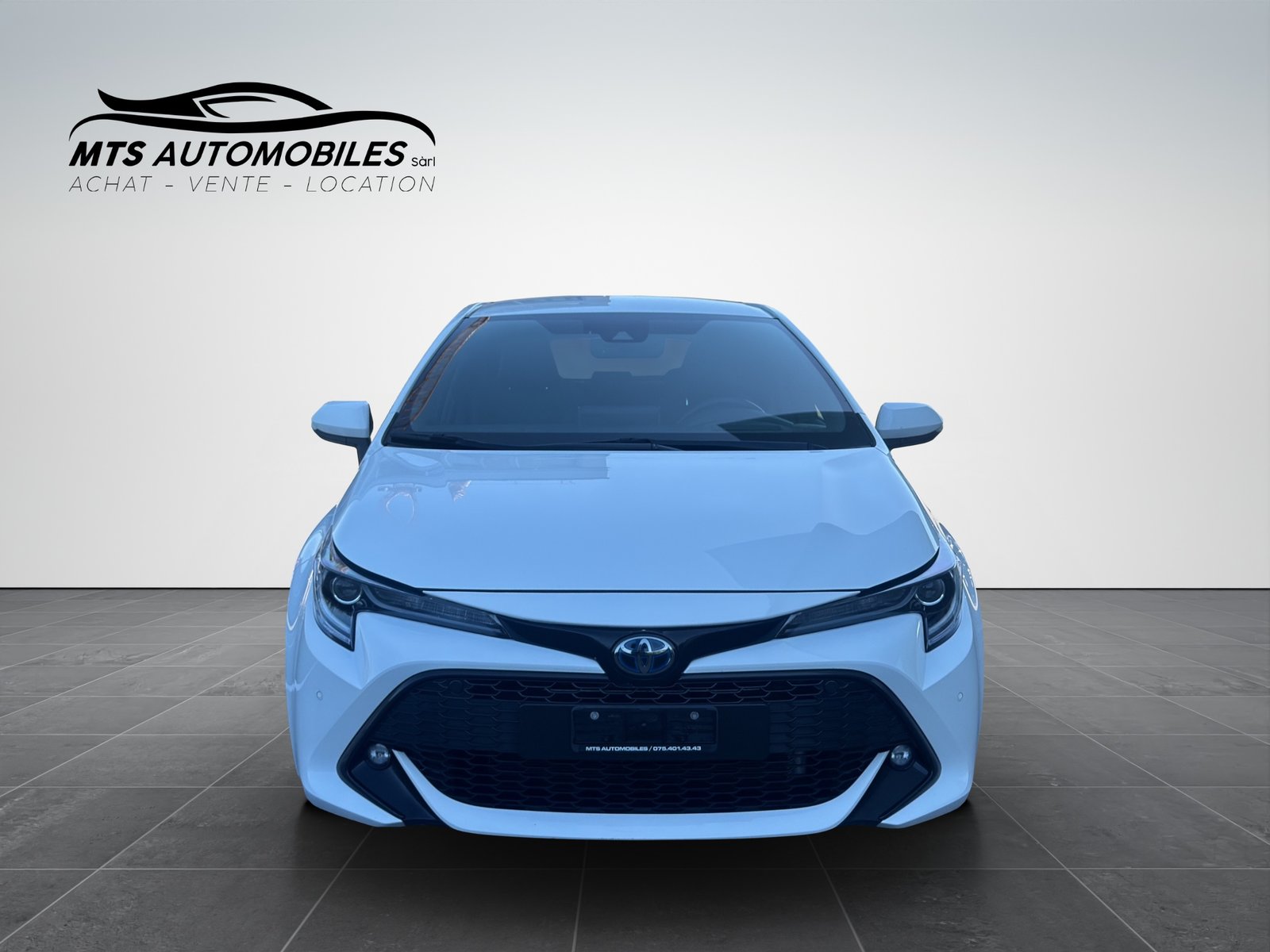 TOYOTA Corolla 1.8 HSD Trend e-CVT, Hybride Integrale Benzina/Elettrica, Occasioni / Usate, Automatico - 2