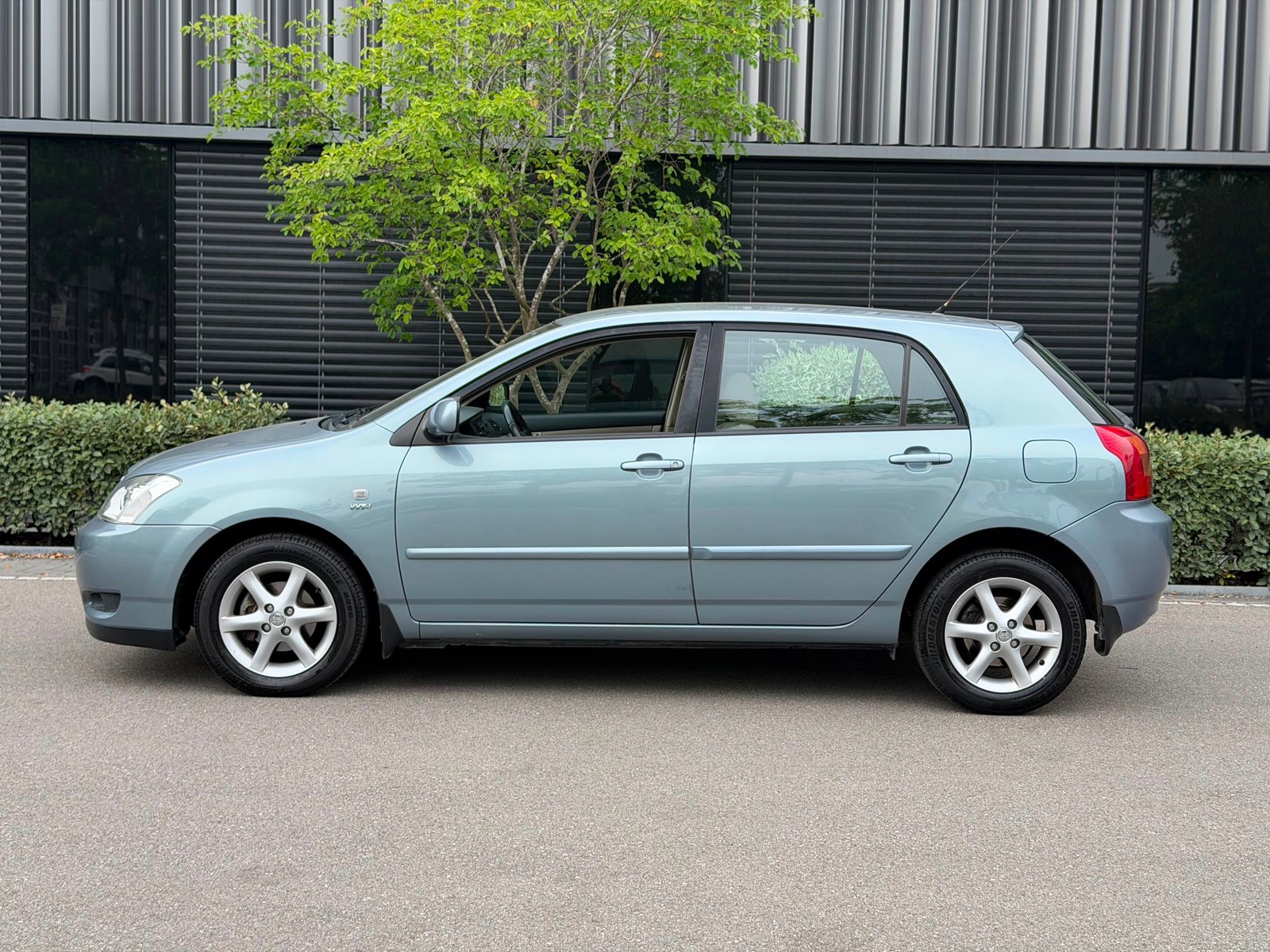 TOYOTA Corolla 1.6 Linea Sol, Petrol, Second hand / Used, Automatic - 3