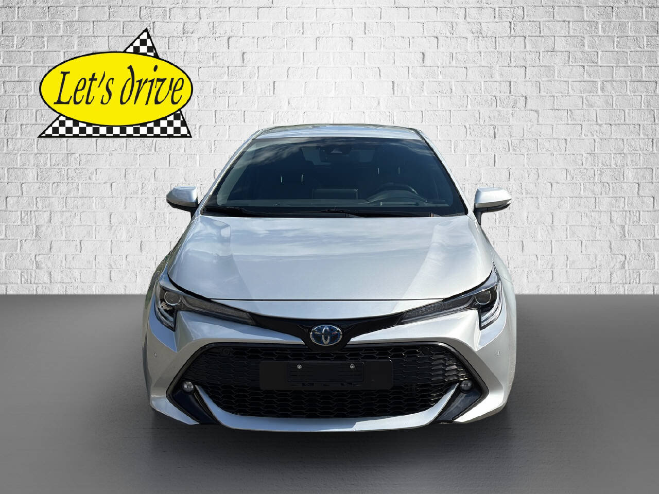 TOYOTA Corolla 1.8 HSD Trend, Full-Hybrid Petrol/Electric, Second hand / Used, Automatic - 2
