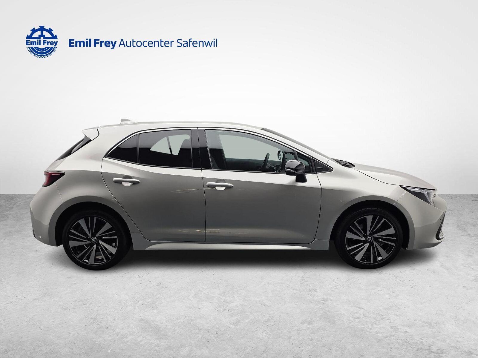 TOYOTA Corolla 2.0 HSD Trend, Voll-Hybrid Benzin/Elektro, Occasion / Gebraucht, Automatik - 6