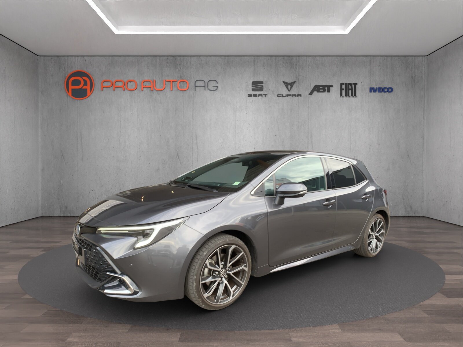 TOYOTA Corolla 2.0 HSD Premiumt e- CVT