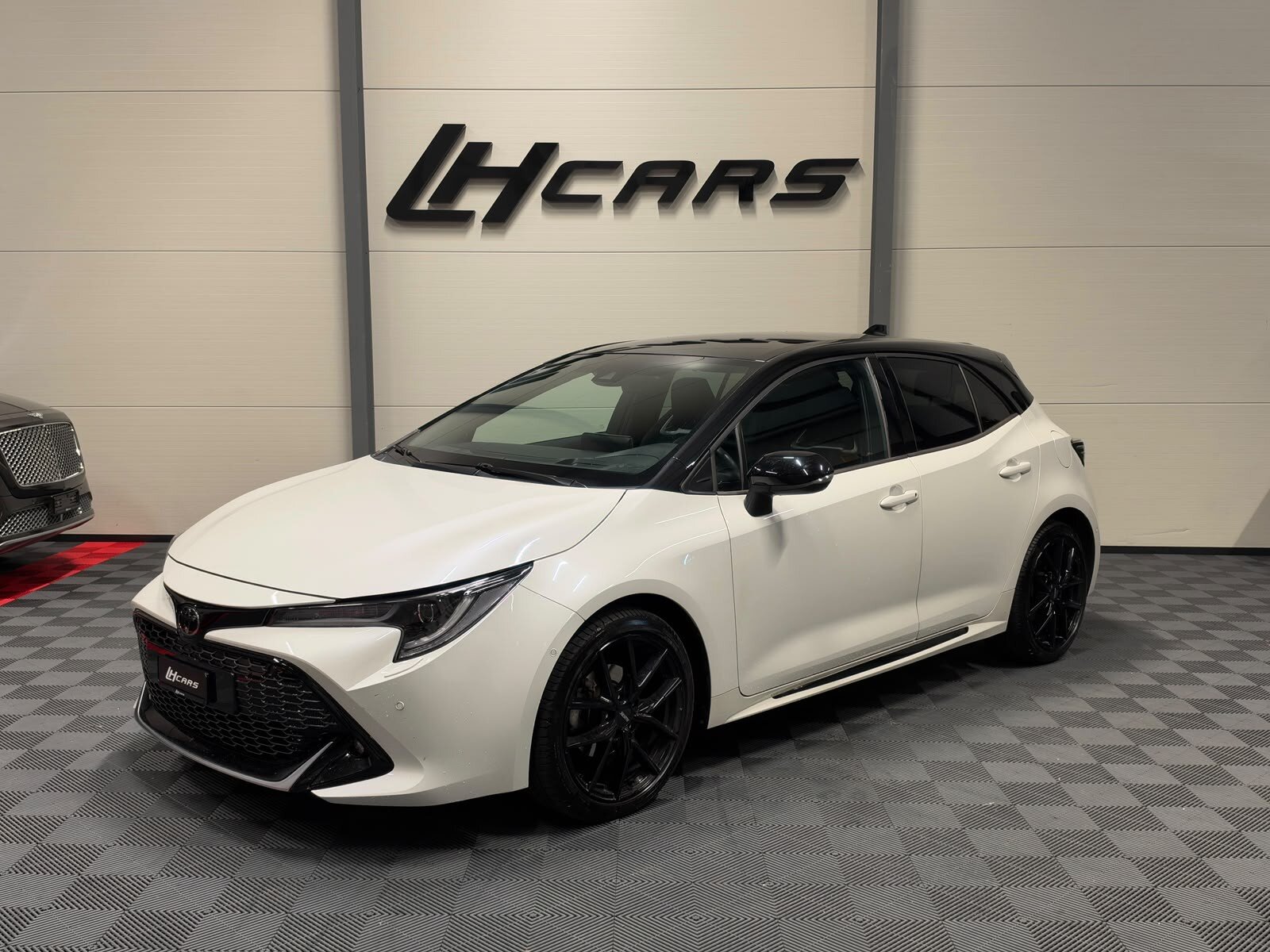 TOYOTA Corolla 1.8 HSD Active