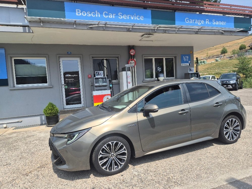 TOYOTA COROLLA 1.8 HSD Active