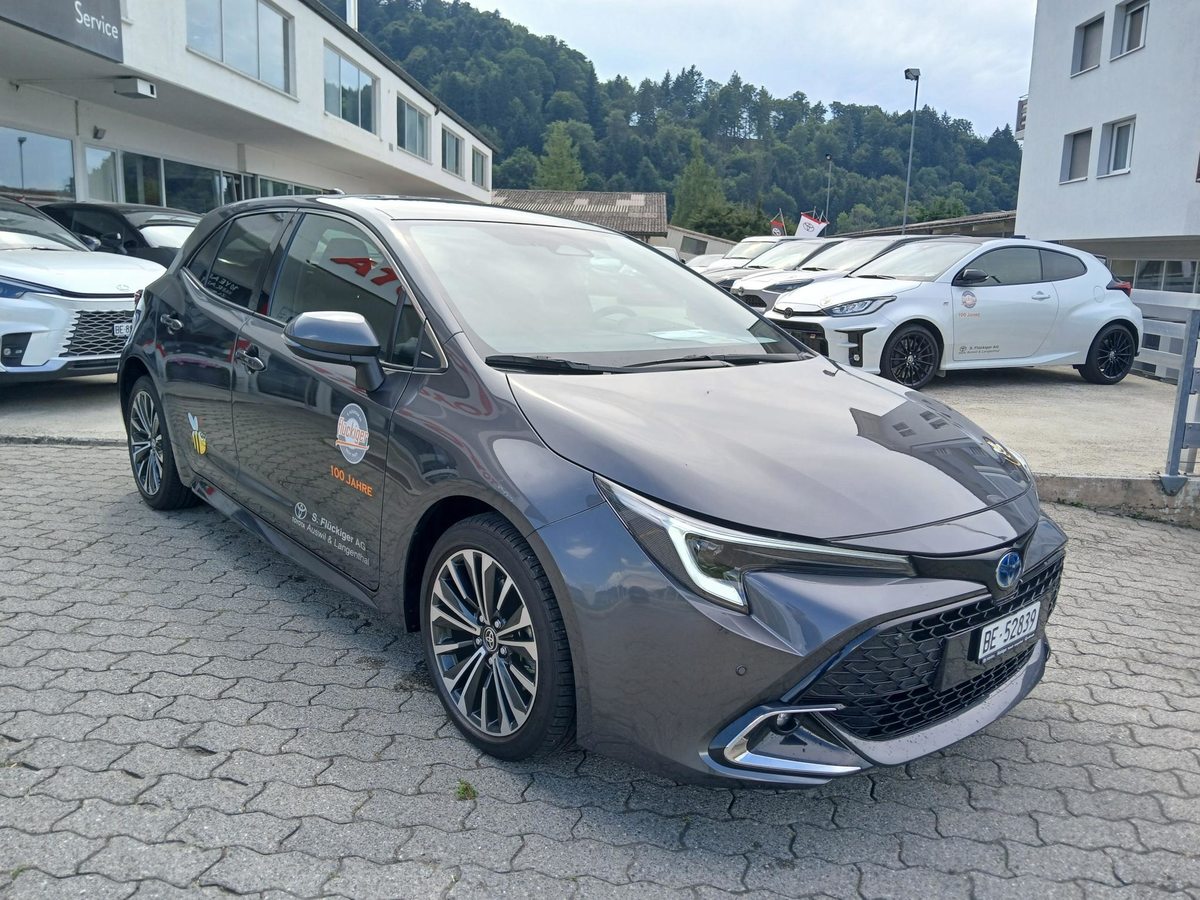 TOYOTA Corolla 2.0 HSD Trend, Full-Hybrid Petrol/Electric, Ex-demonstrator, Automatic - 3
