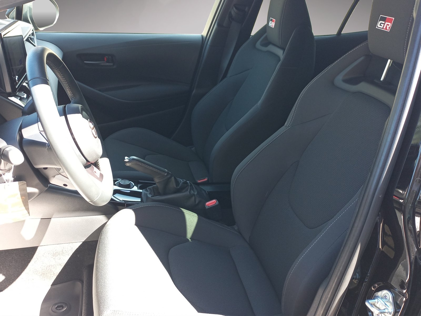 TOYOTA Corolla GR, Occasion / Gebraucht, Handschaltung - 7