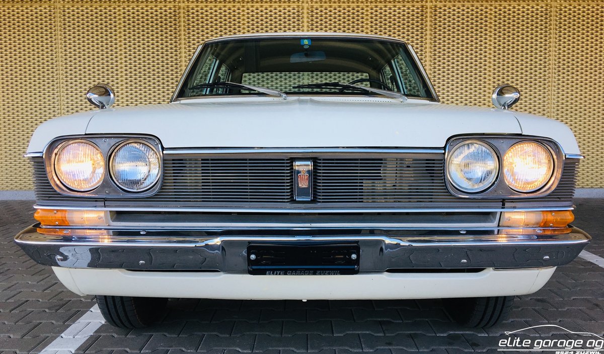 TOYOTA CROWN 2300 De Luxe, Essence, Occasion / Utilisé, Manuelle - 2