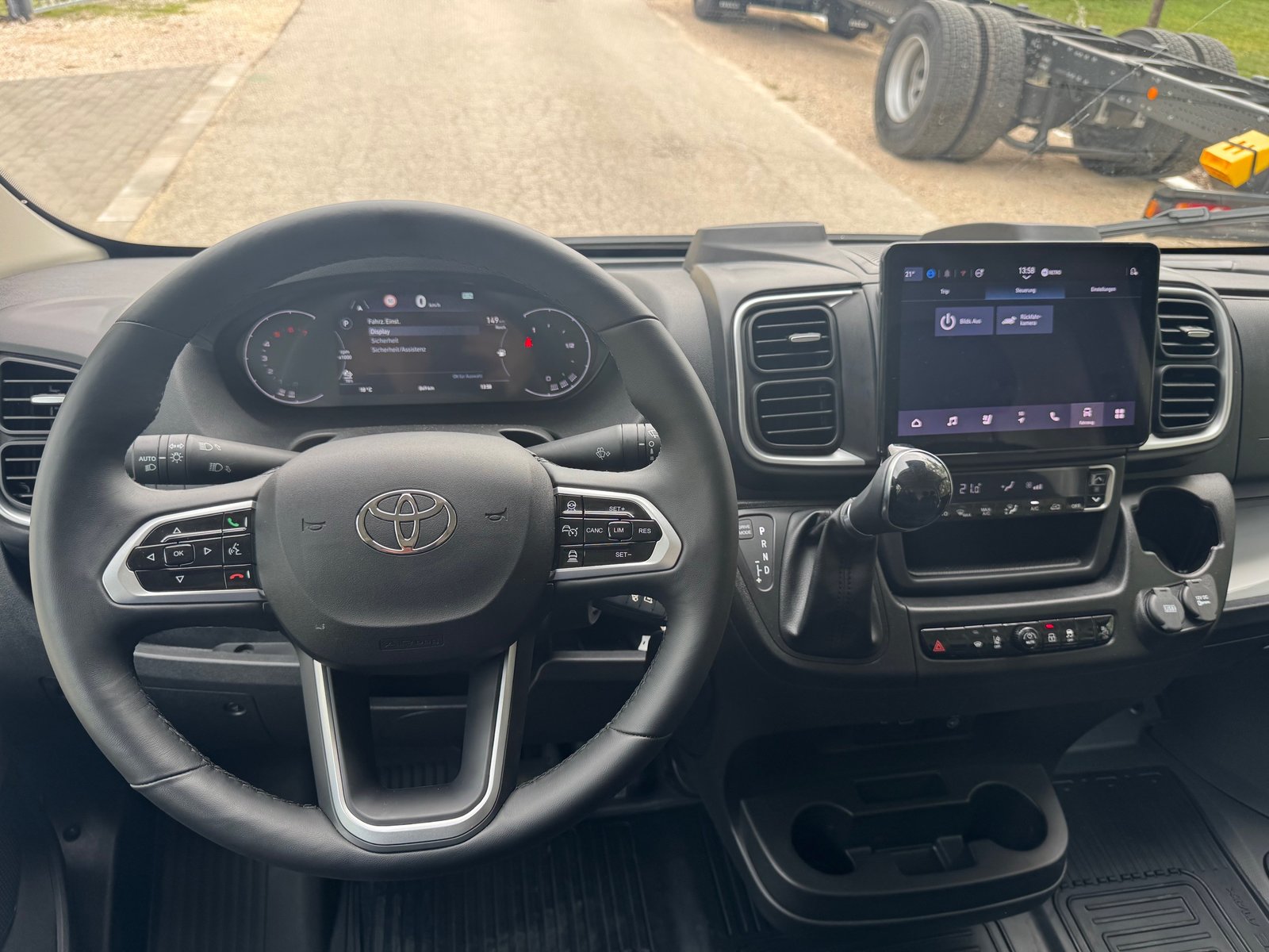 TOYOTA Demo Fz. Top Preis L3H2 180Ps Automat, Executive mit, Diesel, Auto nuove, Automatico - 7