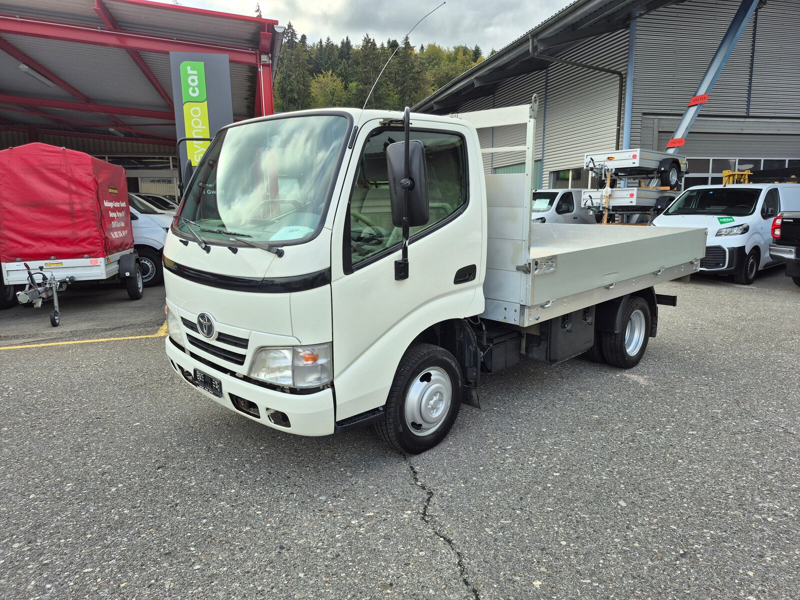 TOYOTA Dyna 150 SWB