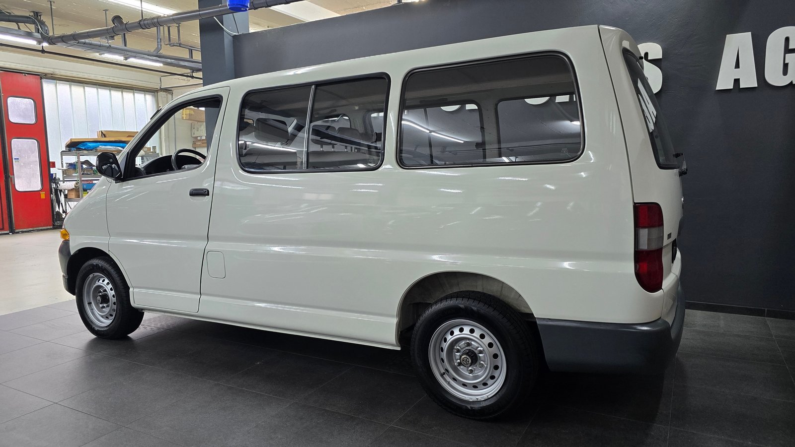 TOYOTA Hiace 2.4 Kombi RCH12, Essence, Occasion / Utilisé, Manuelle - 7