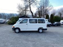TOYOTA HI-ACE D-4D 9 Plätze, Diesel, Second hand / Used, Manual - 4