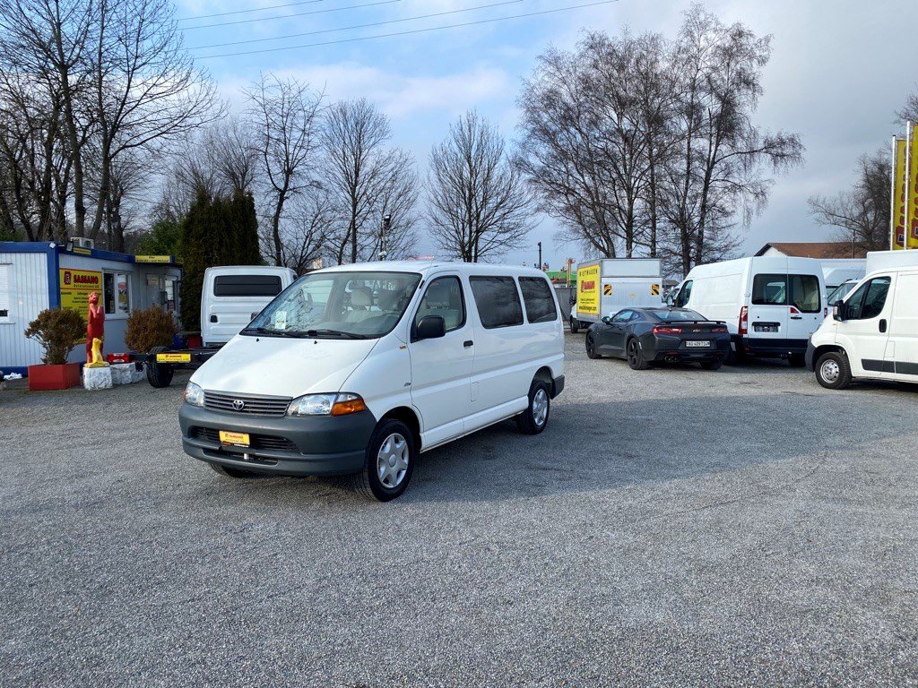 TOYOTA HI-ACE D-4D 9 Plätze, Diesel, Occasioni / Usate, Manuale - 3