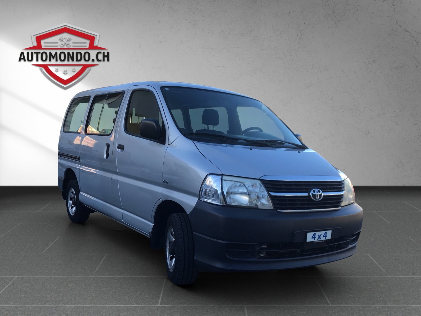 TOYOTA Hiace D-4D Van 4WD SWB, Diesel, Occasion / Gebraucht, Handschaltung - 2