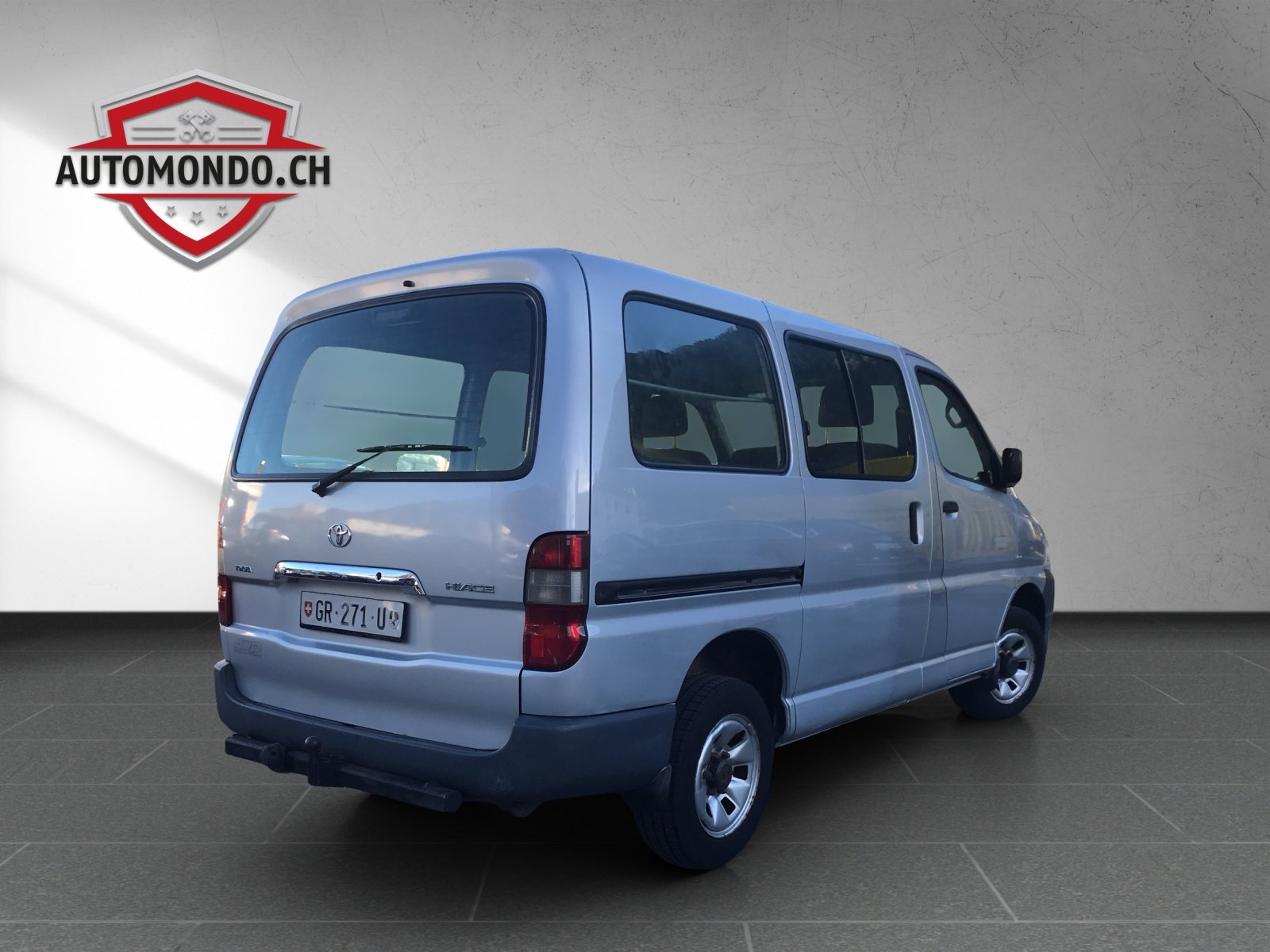 TOYOTA Hiace D-4D Van 4WD SWB, Diesel, Occasion / Gebraucht, Handschaltung - 5