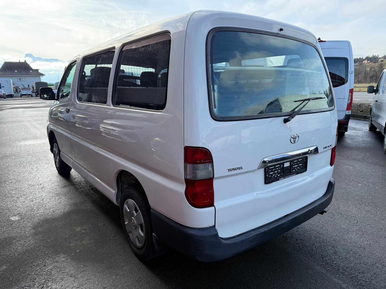 TOYOTA Hiace D-4D Van SWB, Diesel, Occasion / Utilisé, Manuelle - 2