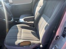 TOYOTA Hiace D-4D Van 4WD LWB, Diesel, Second hand / Used, Manual - 7