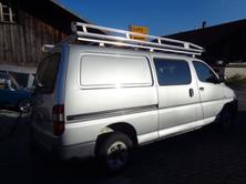 TOYOTA Hiace D-4D Van 4WD LWB, Diesel, Second hand / Used, Manual - 4