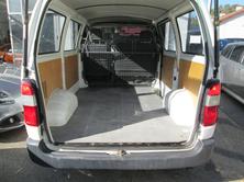 TOYOTA Hiace D-4D Van SWB, Diesel, Occasion / Utilisé, Manuelle - 7