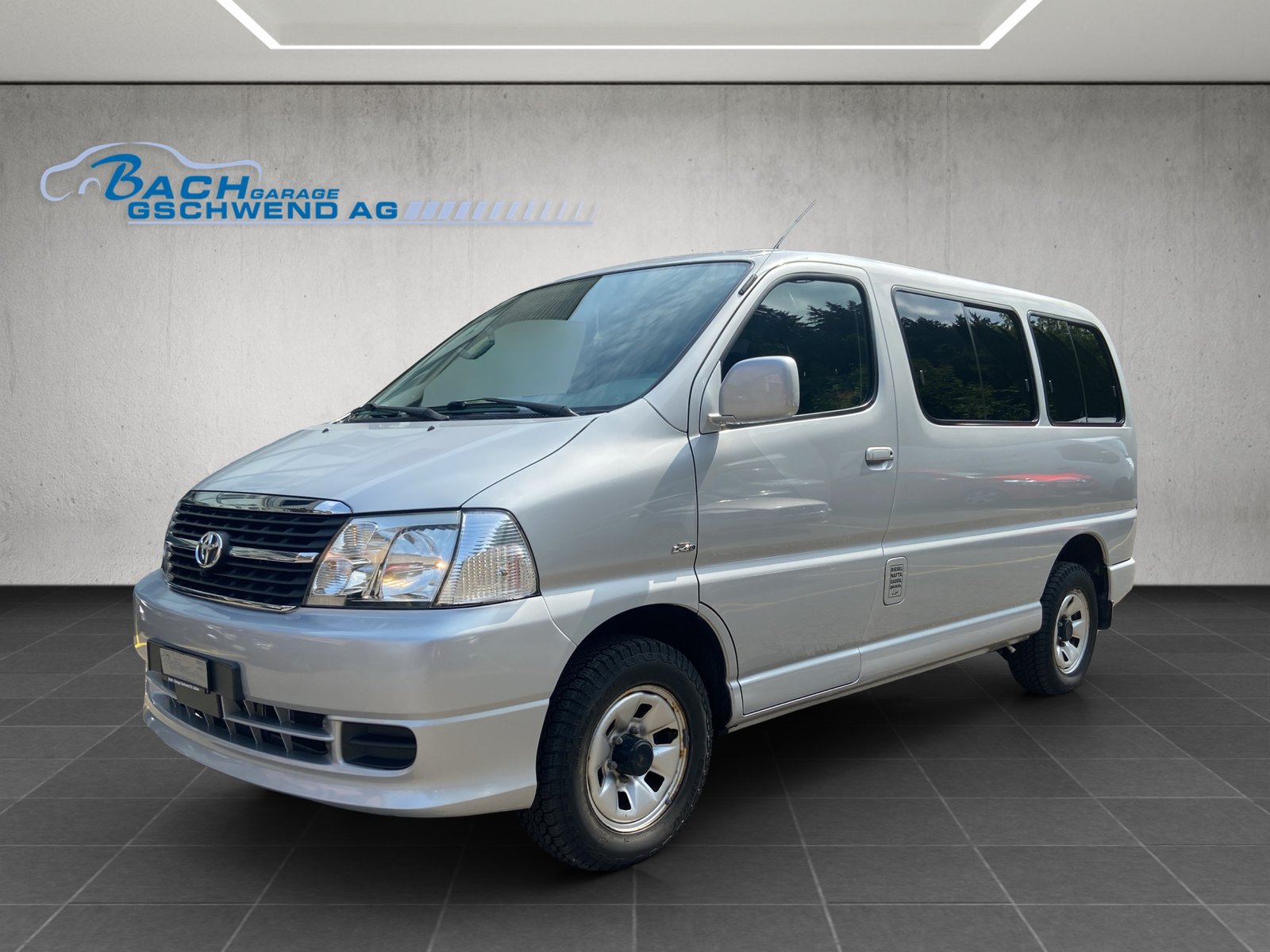 TOYOTA Hiace D-4D Wagon GL 4WD Supersalon