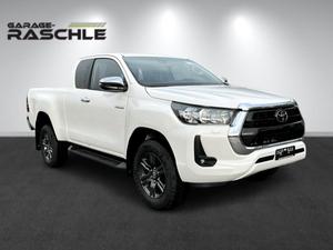 TOYOTA Hilux 2.4D-4D Style Extra Cab 4x4 A