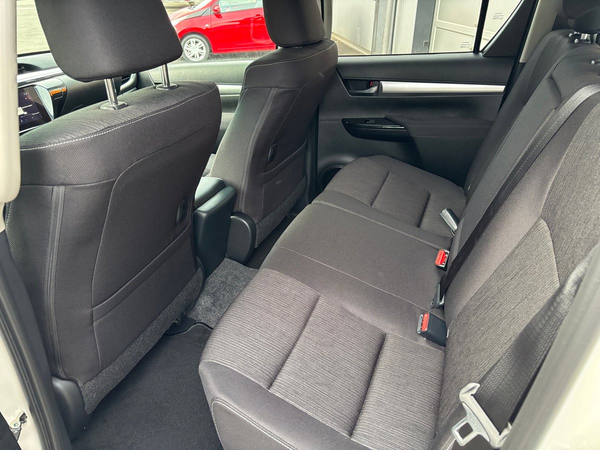 TOYOTA Hilux 2.8D-4D MHEV Style Double Cab 4x4 A, Hybride Léger Diesel/Électricité, Voiture nouvelle, Automatique - 7