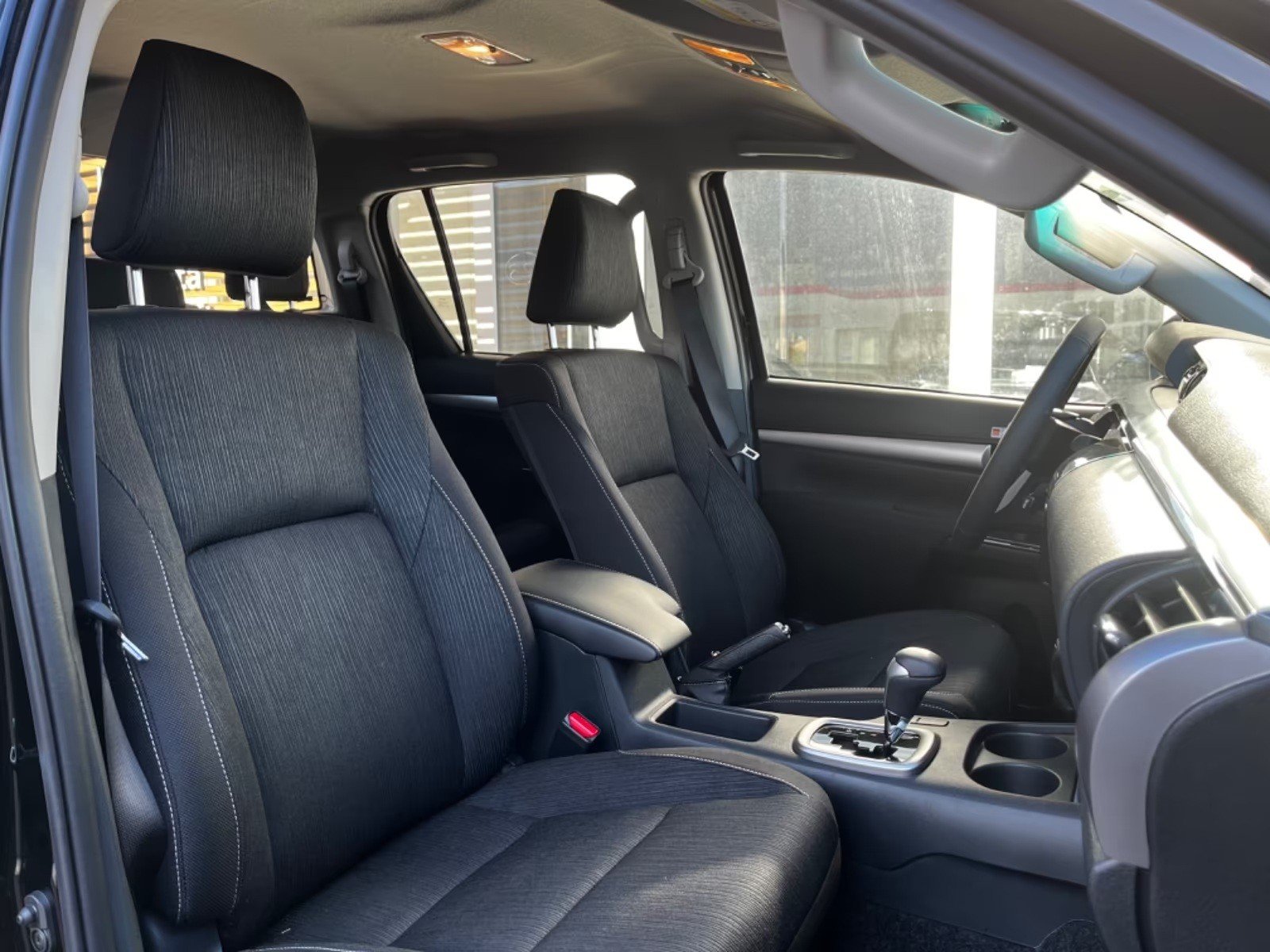 TOYOTA Hilux 2.4d Comfort Double Cab 4x4 A, Diesel, Voiture nouvelle, Automatique - 7