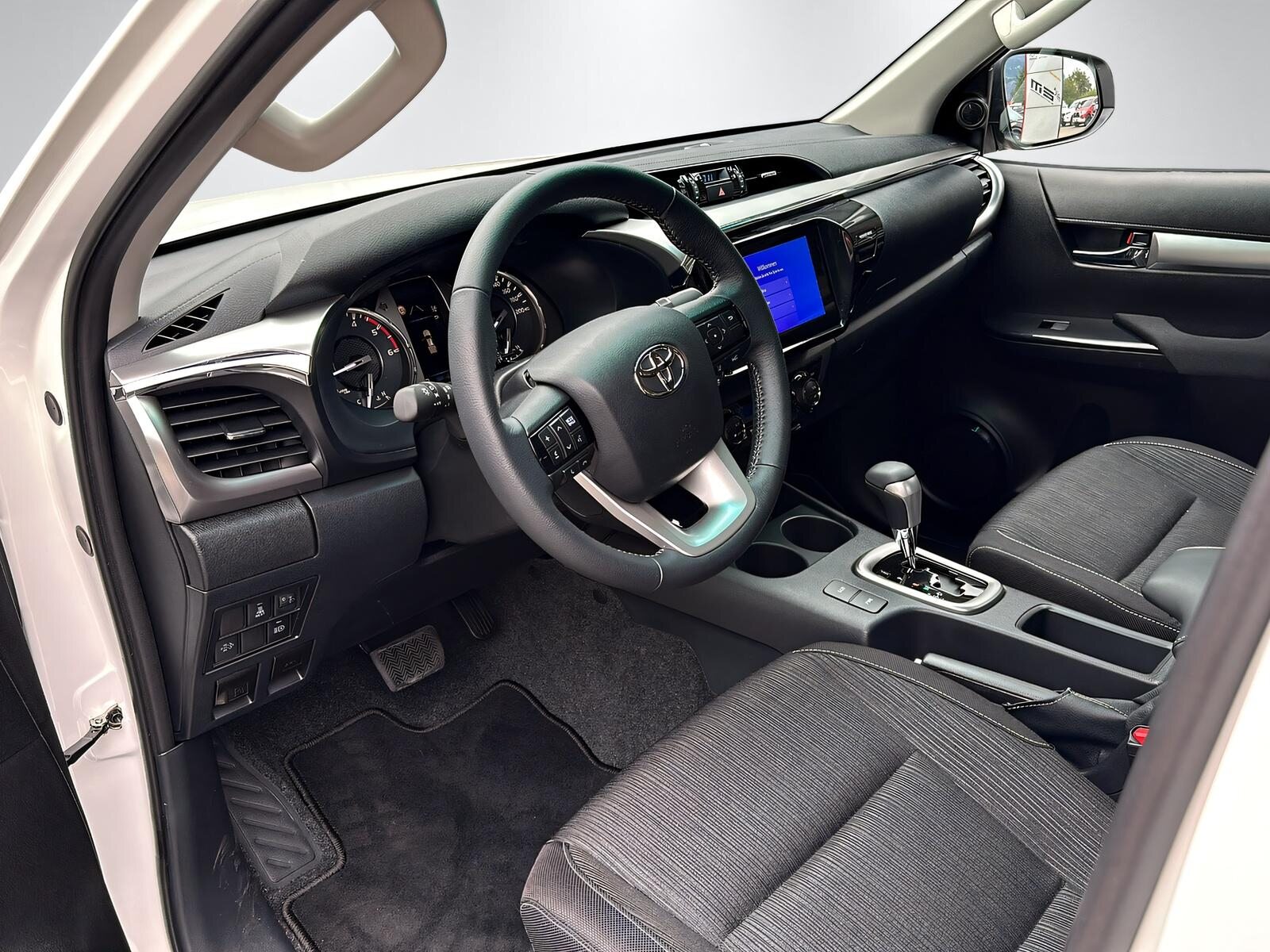 TOYOTA Hilux Double Cab.-Pick-up 2.8 D-4D MHEV 204 Style, Hybride Leggero Diesel/Elettrica, Auto nuove, Automatico - 7