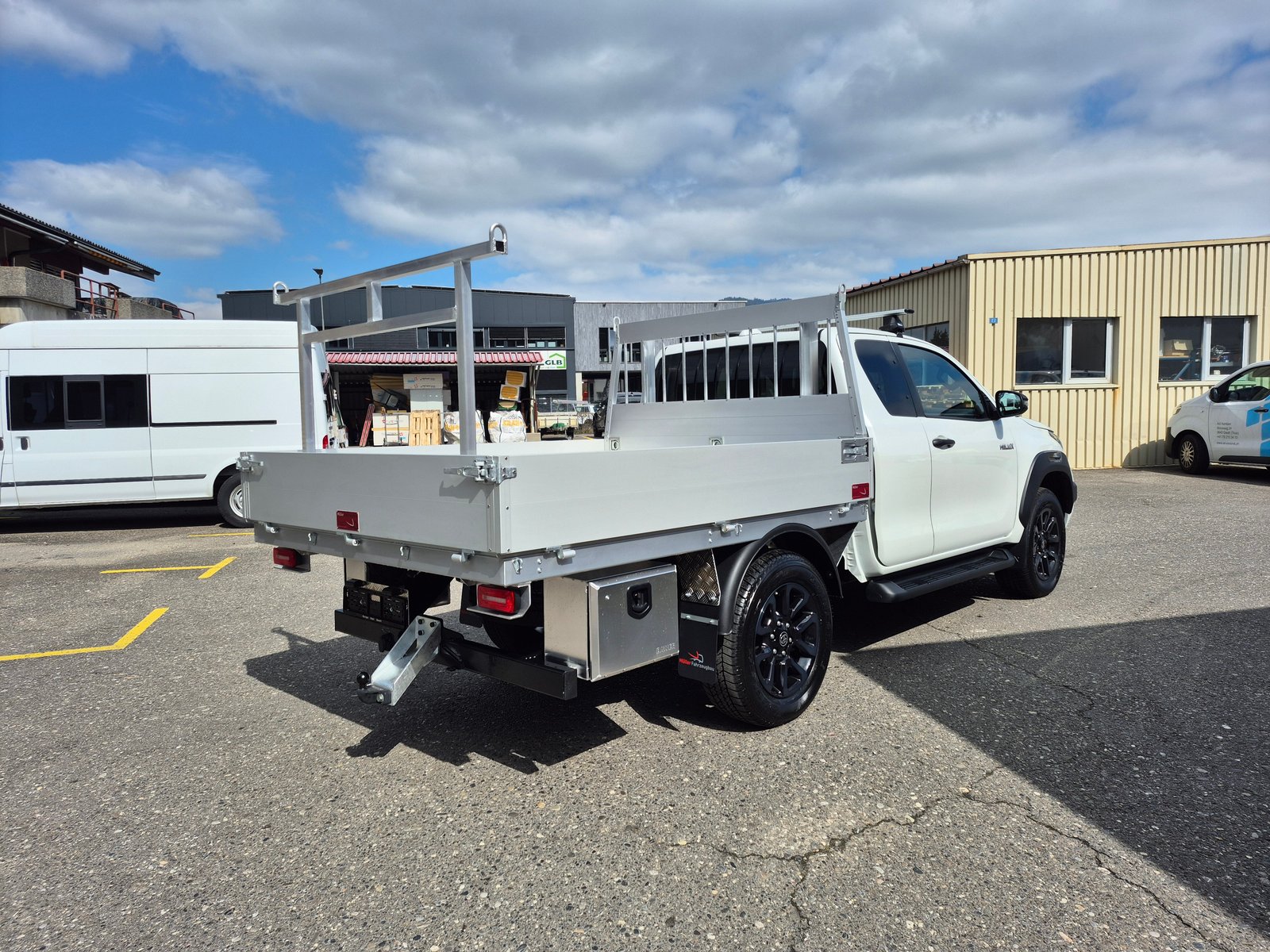TOYOTA Hilux 2.8D-4D Invincible Extra Cab 4x4 A, Diesel, Neuwagen, Automatik - 6