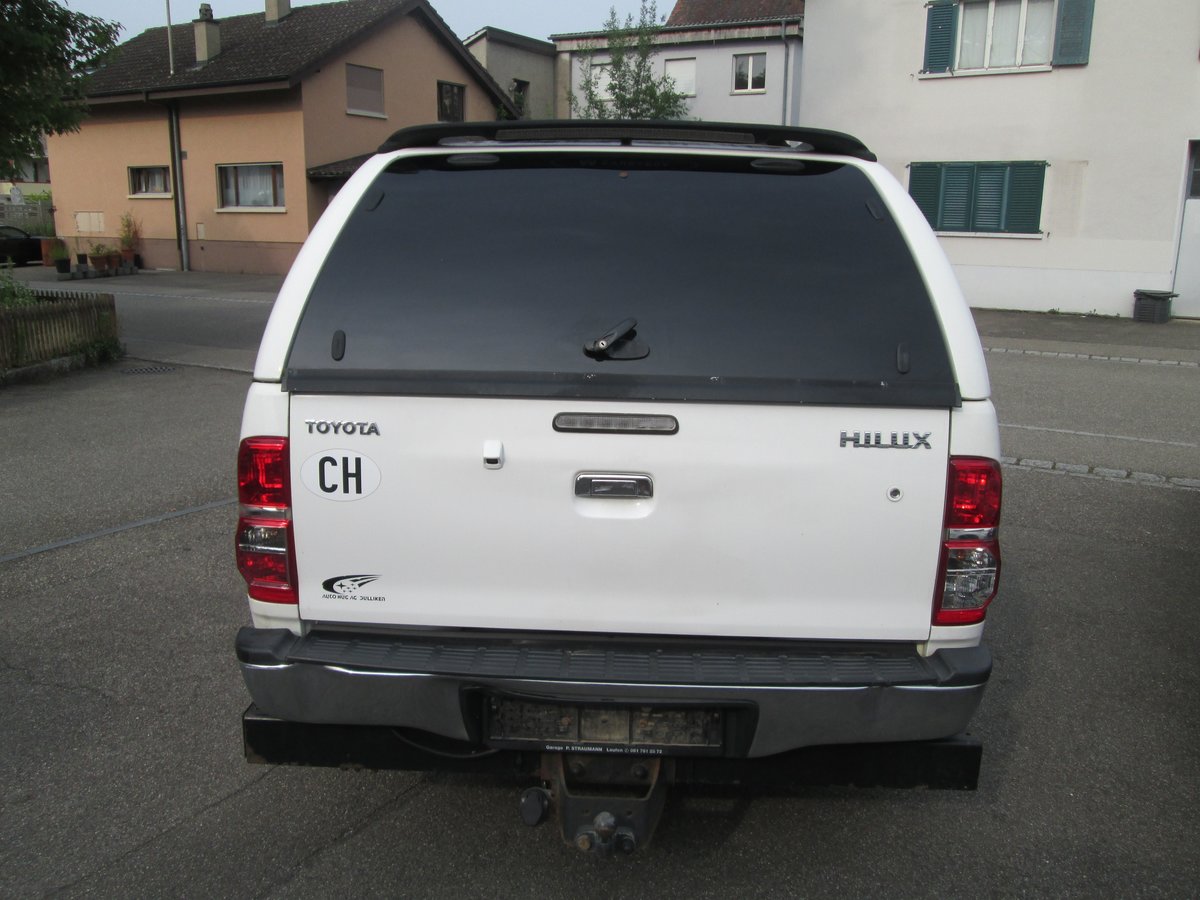 TOYOTA Hilux 3.0 4WD Double Cab Sol Premium A, Diesel, Occasion / Utilisé, Automatique - 4