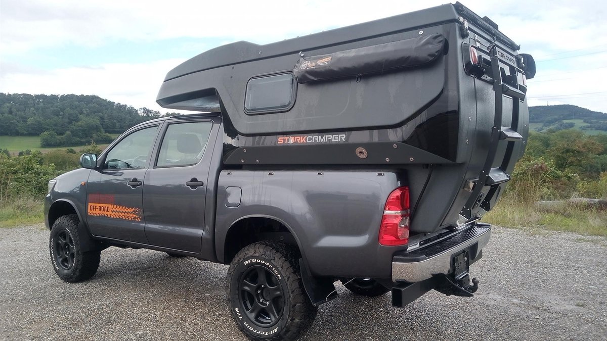 TOYOTA Hilux 2.5D 4WD Double Cab Luna, Diesel, Occasion / Gebraucht, Handschaltung - 4