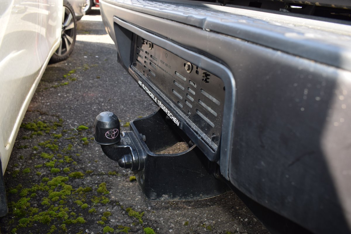 TOYOTA Hilux 2.5D 4WD Double Cab Luna, Diesel, Occasion / Gebraucht, Handschaltung - 4