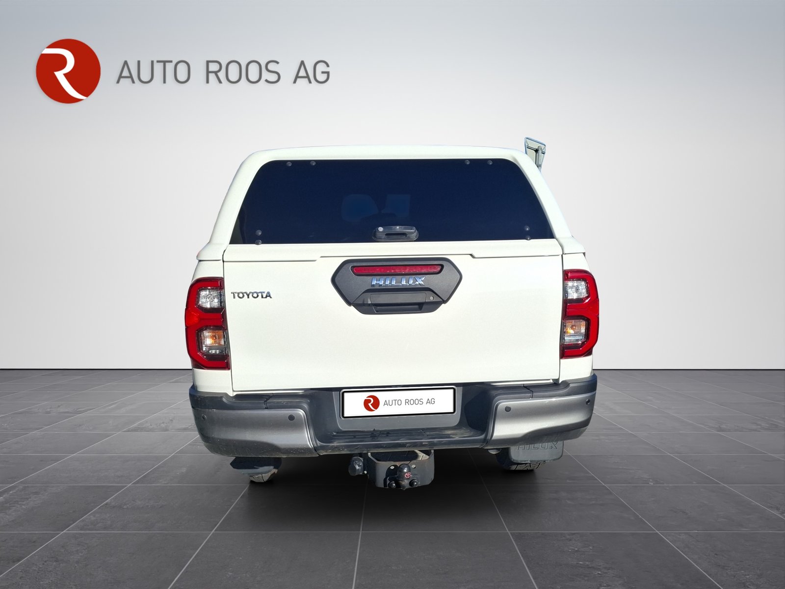TOYOTA Hilux 2.8D-4D Invincible Double Cab 4x4 A, Diesel, Occasioni / Usate, Automatico - 5