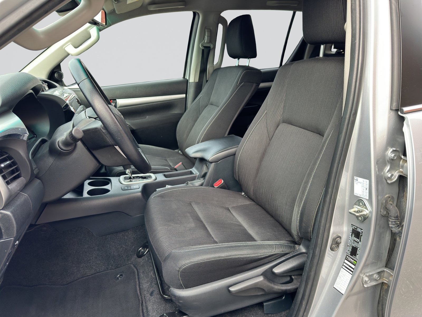 TOYOTA Hilux 2.8D-4D Double Cab Duty 4x4 A, Diesel, Occasion / Utilisé, Automatique - 7