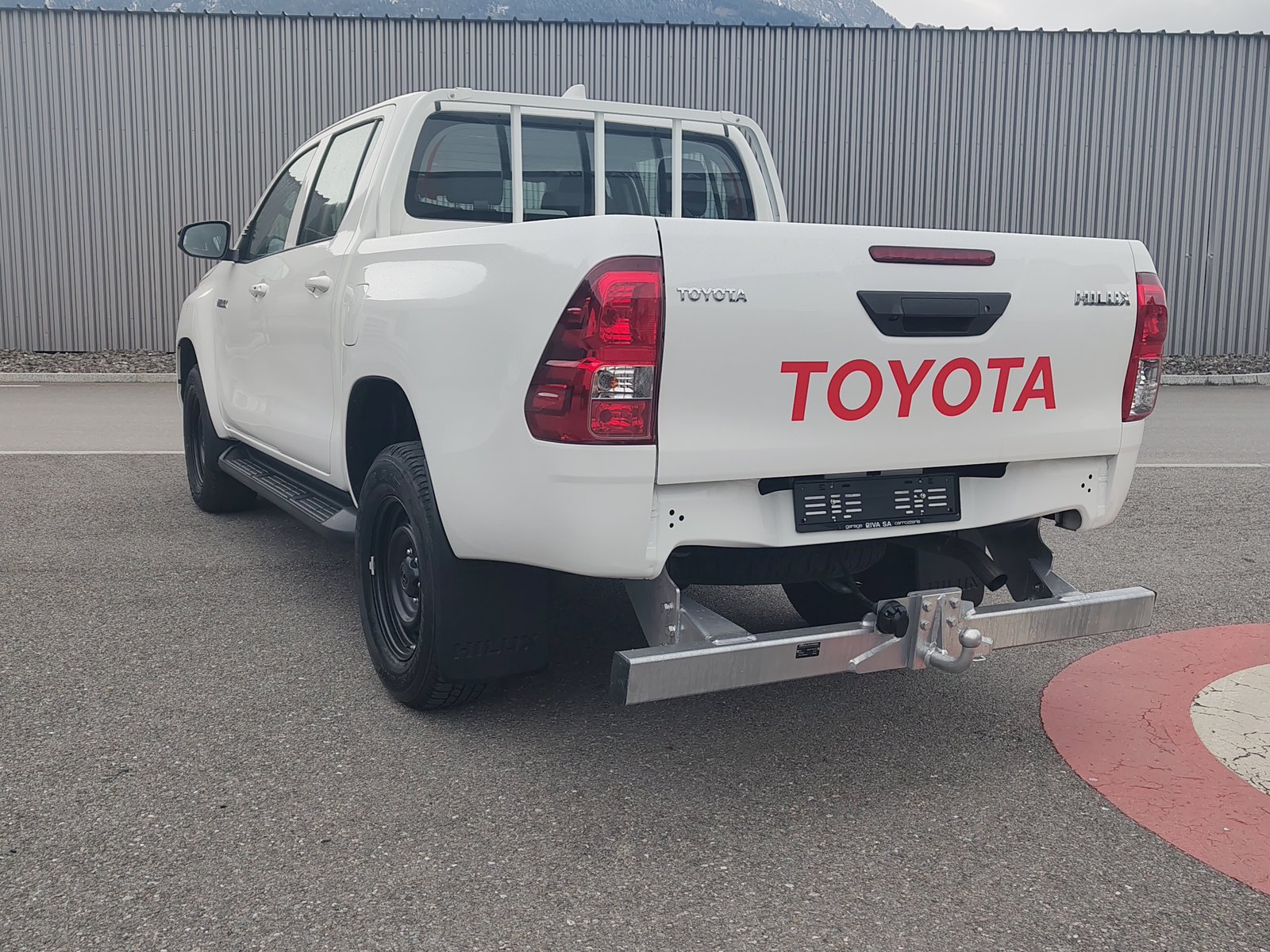 TOYOTA Hilux 2.8d Comfort Double Cab 4x4 avec crochet d'atte, Diesel, Occasioni / Usate, Manuale - 3