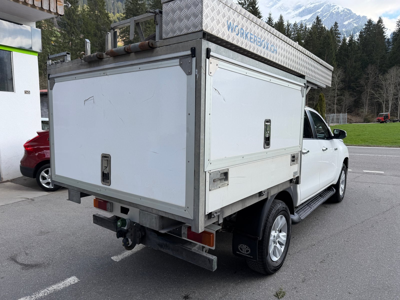 TOYOTA HILUX 2.4-4D Sol Premium Double Cab 4x4 A, Diesel, Occasion / Gebraucht, Automatik - 5